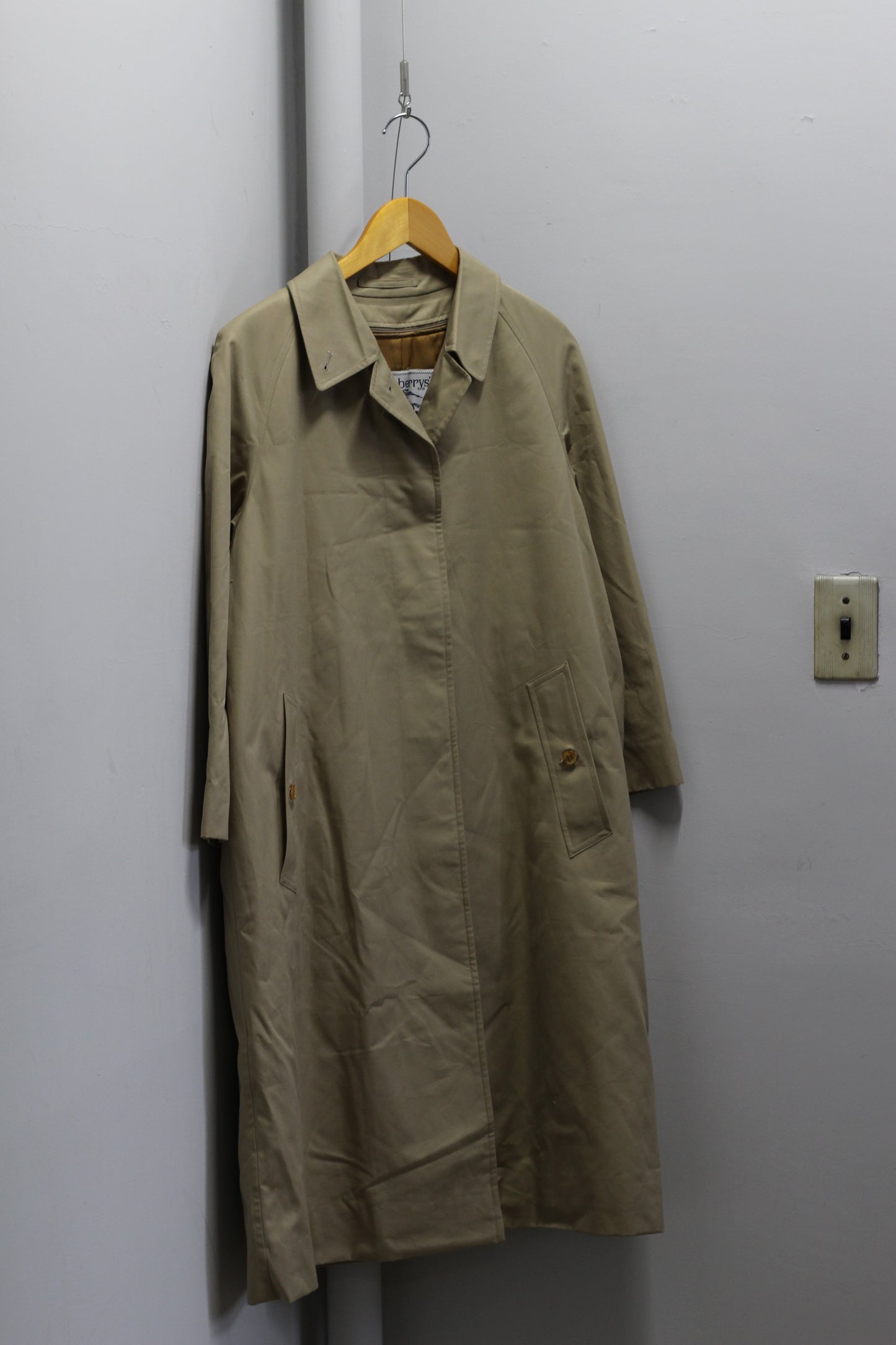 Burberry Trench Coats x2点