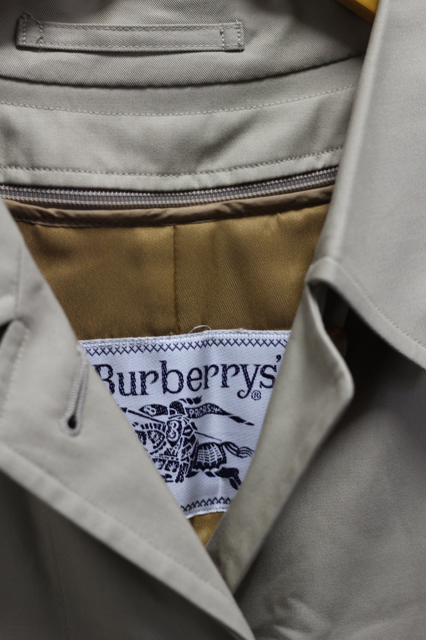 Burberry Trench Coats x2点