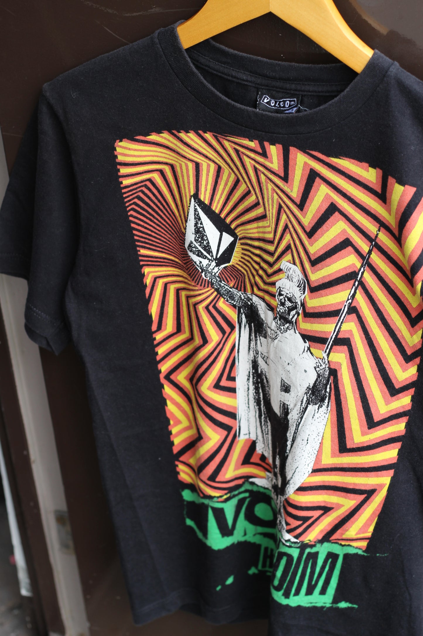 90's-00's Volcom Print T-Shirt x4点