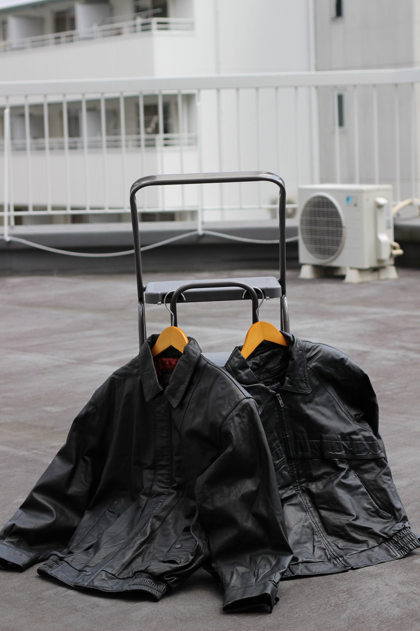 Men's Black Short Leather Jacket x6点