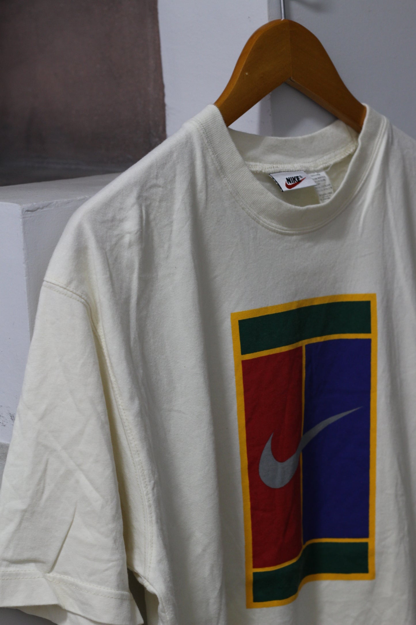 Old NIKE Y2K Style Swoosh Graphic T-Shirt x2点