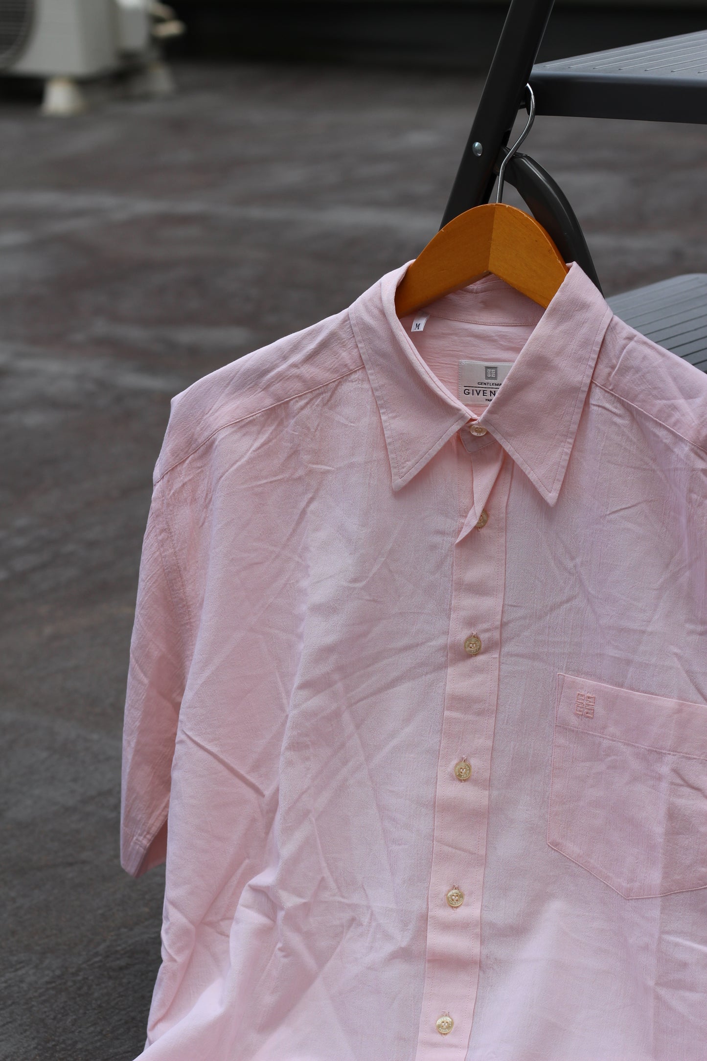 Old Givenchy Short Sleeved Shirt x2点