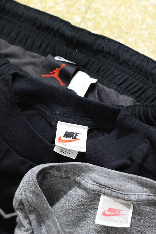 Vintage 90's Nike T-Shirt & Jordan Track Pants x3点