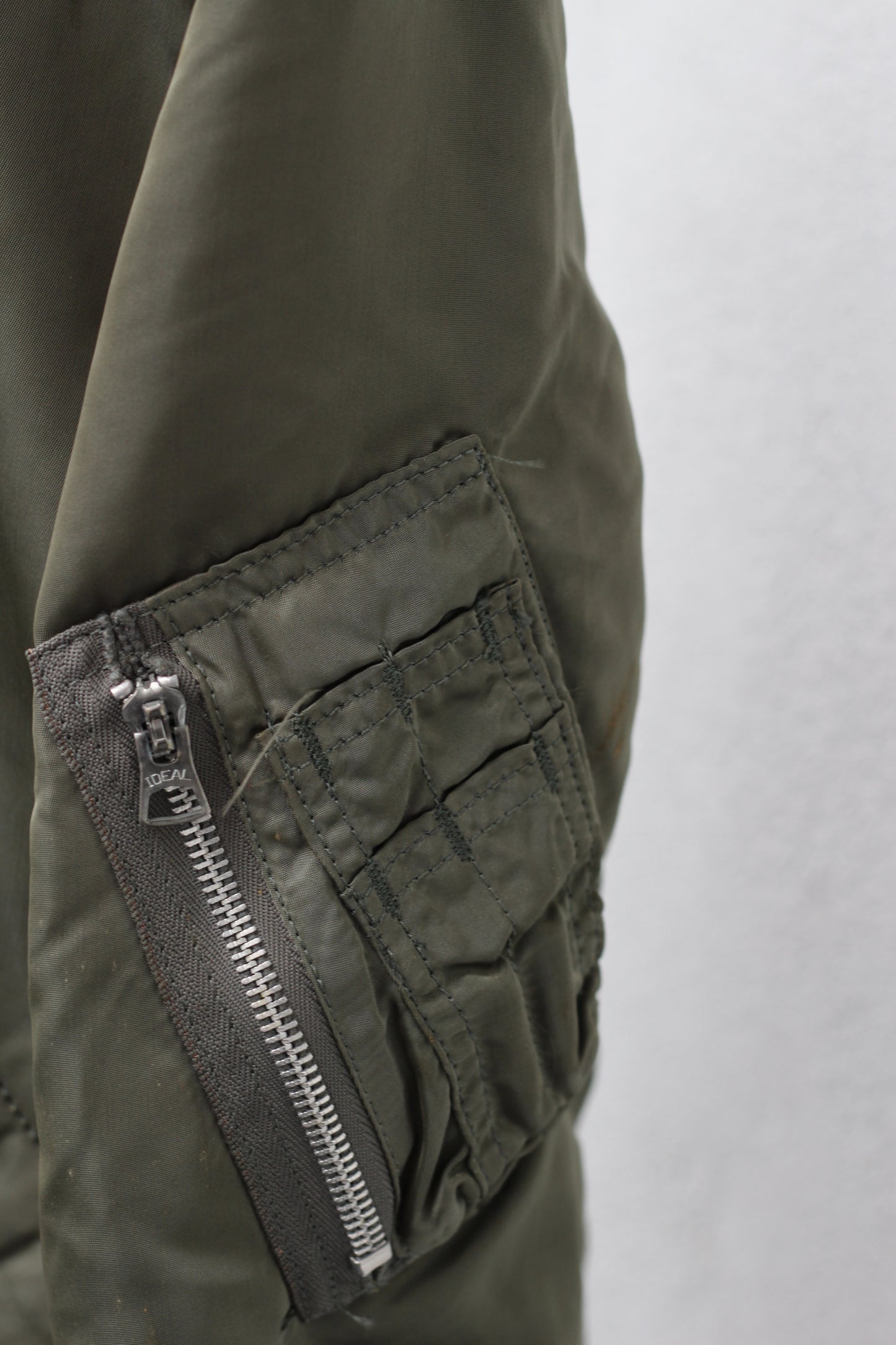 80's Made In USA Alpha Industries Vintage MA-1 & L-2B Flight Jackets set x2点