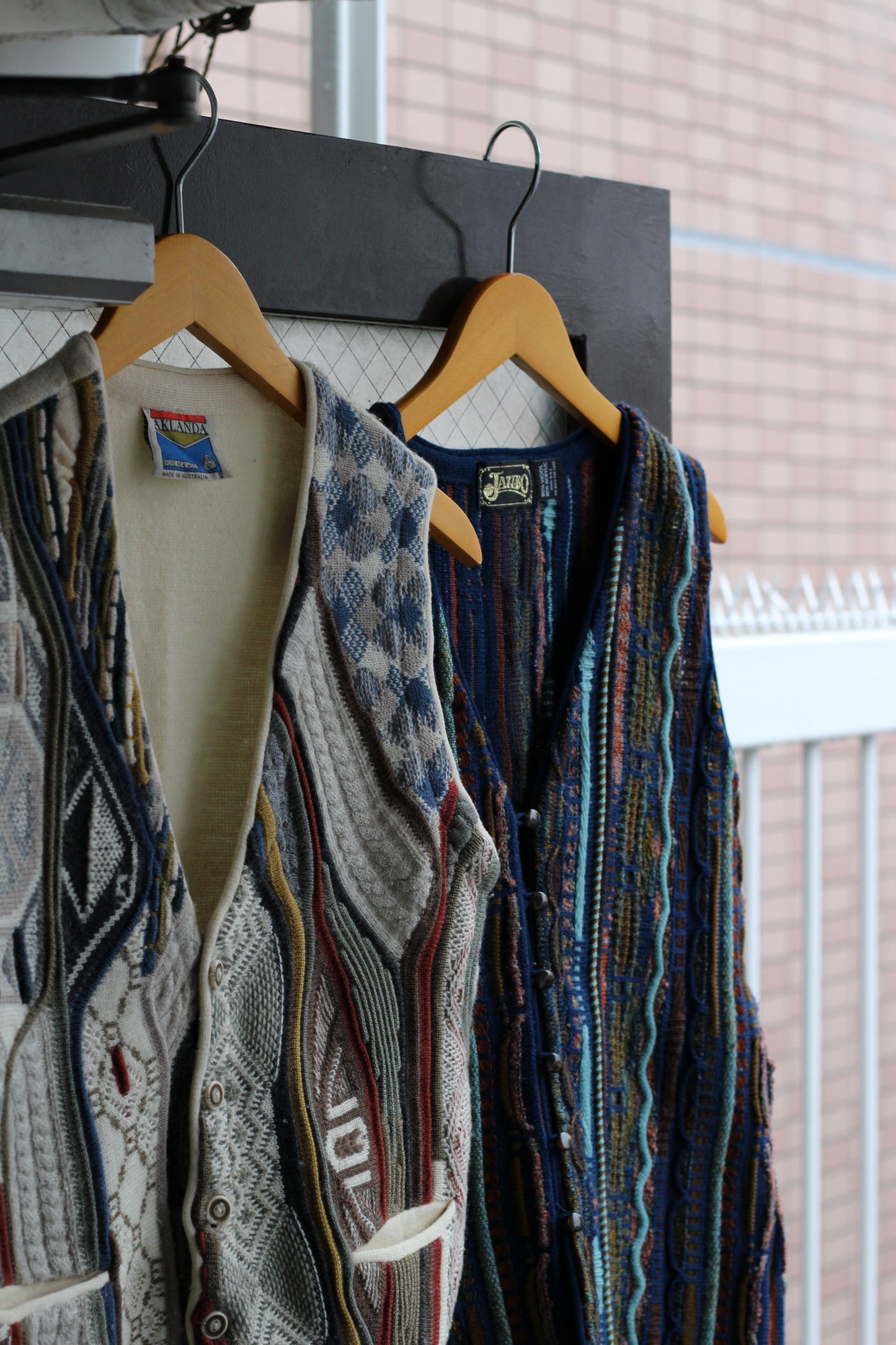 90's Made In Australia & New Zealand 3D Design Knit Vest set x2点