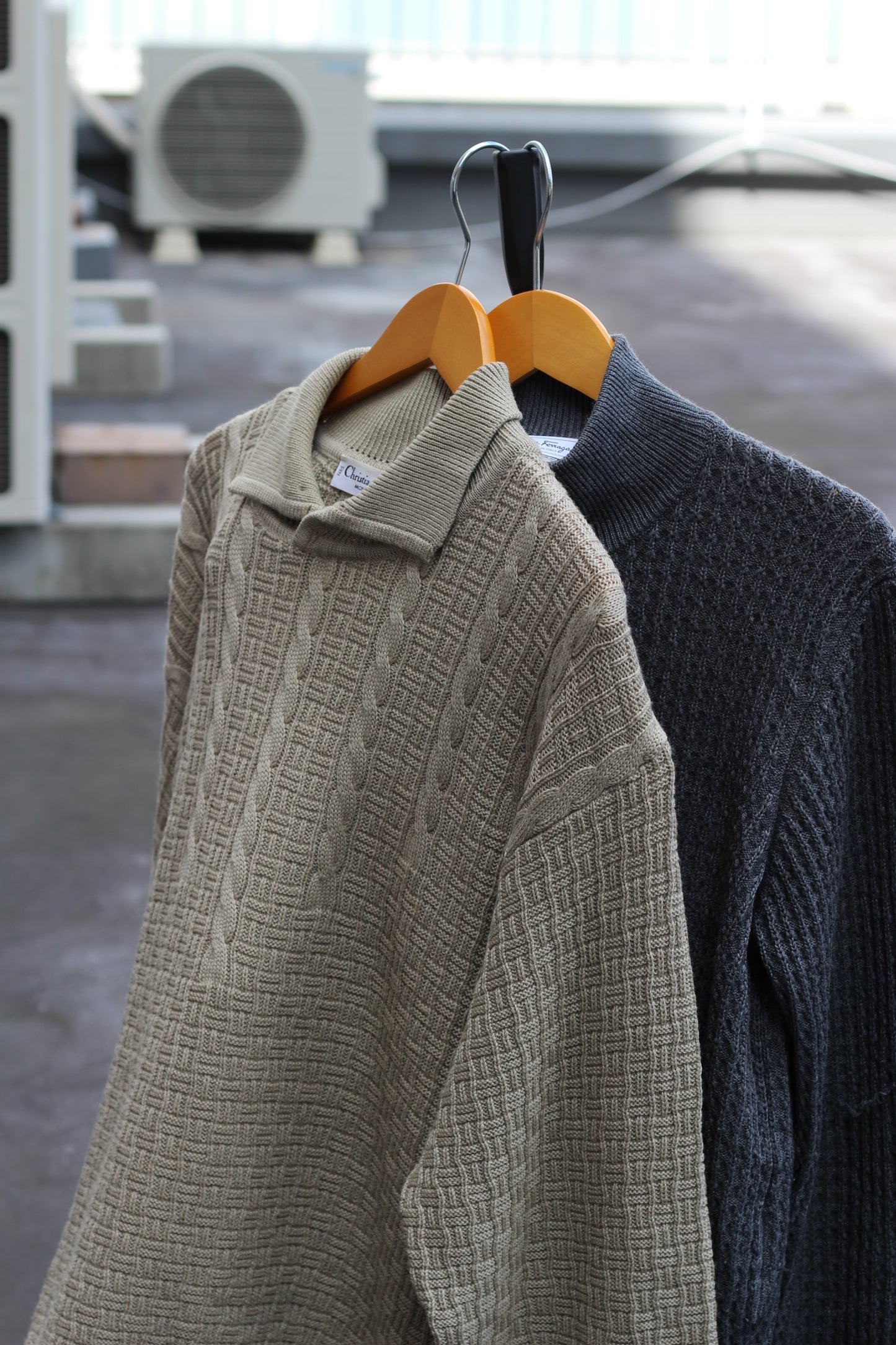 Christian Dior & Salvador Ferragamo Neck Design Knit set x2点