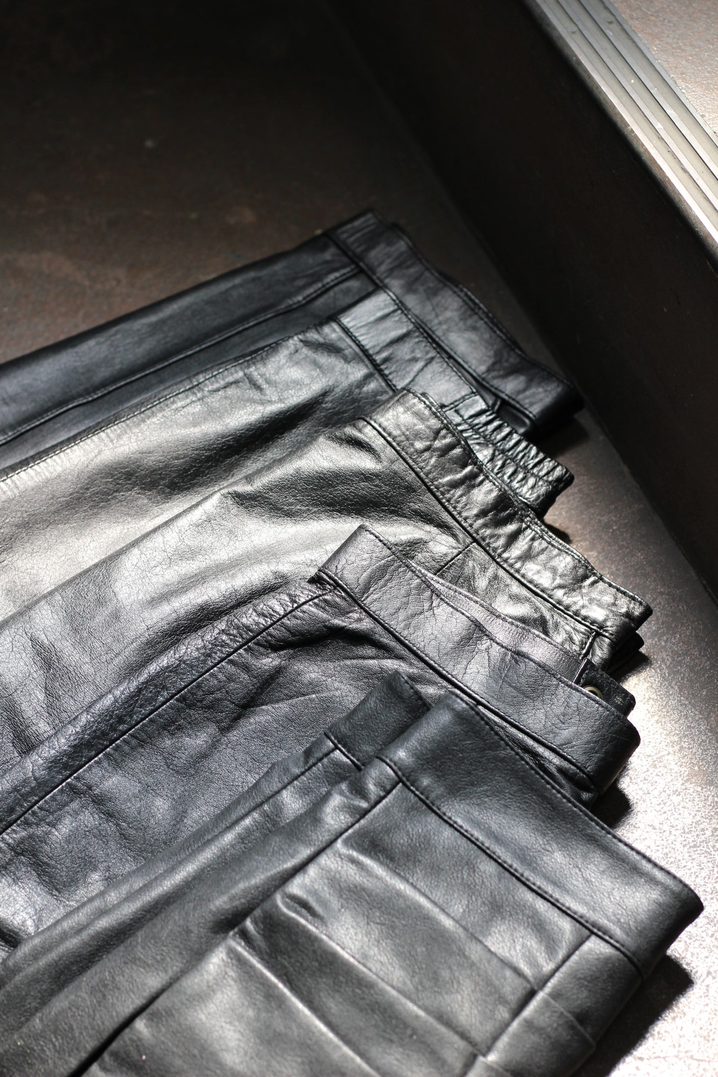 Vintage Y2K Black Leather Mini&Midi Skirt x10点
