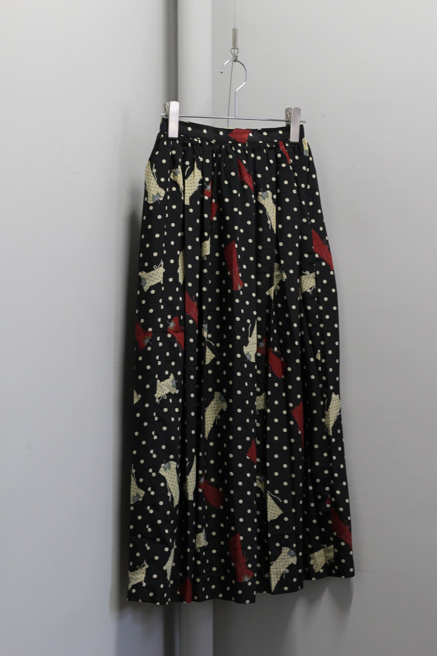 Yves Saint Laurent & Chloé Design Skirts x2点