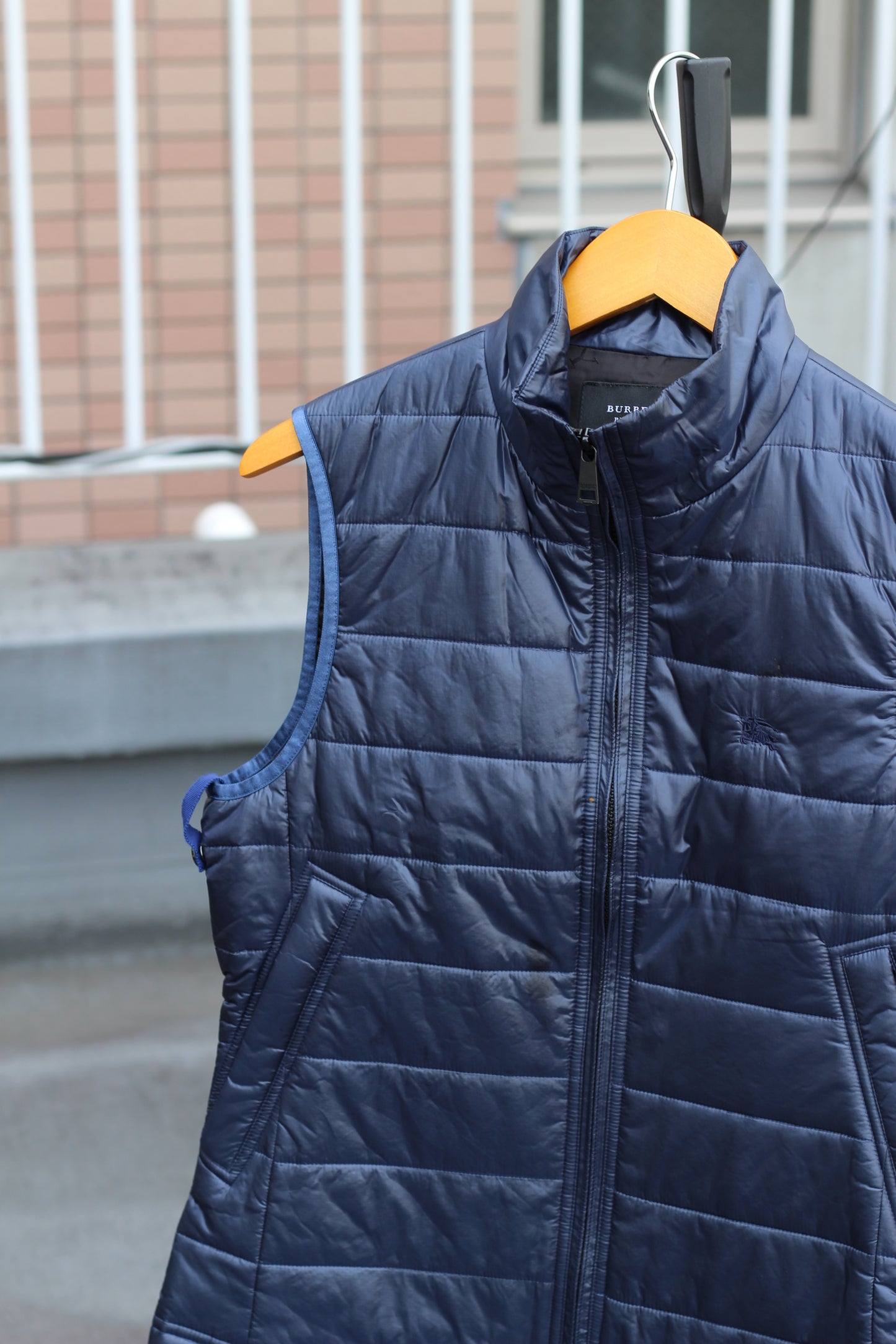Burberry & Armani Jeans Padded Zip-Up Vest Jacket set x2点