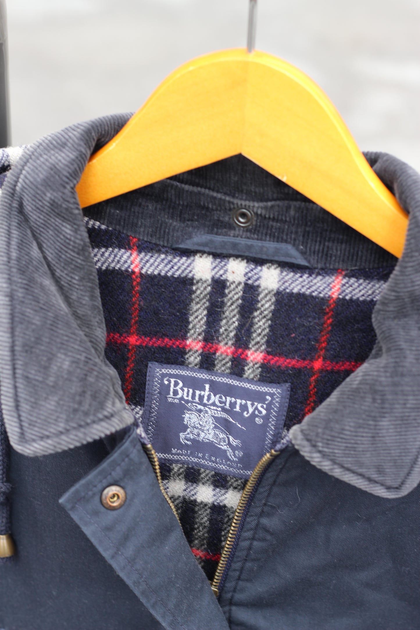 Burberry Outerwear x4点