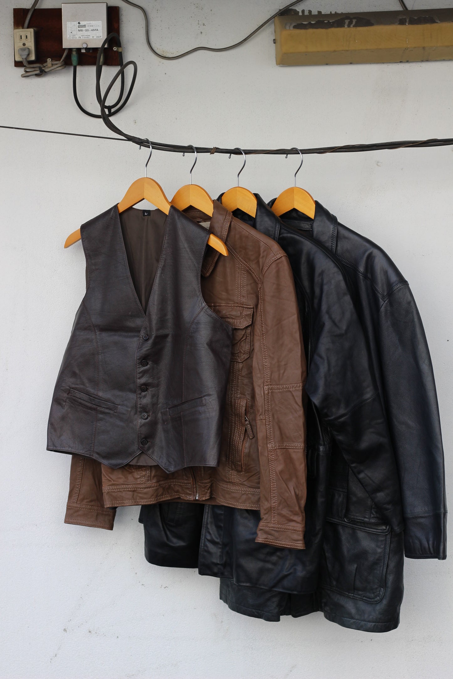 Men's leather jacket & vest x4点