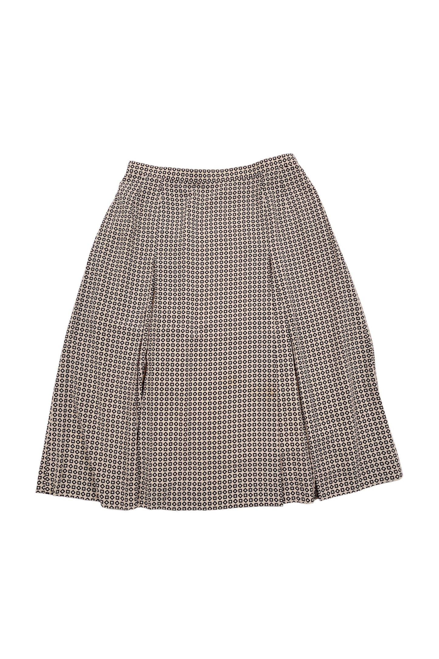 beige pattern skirt