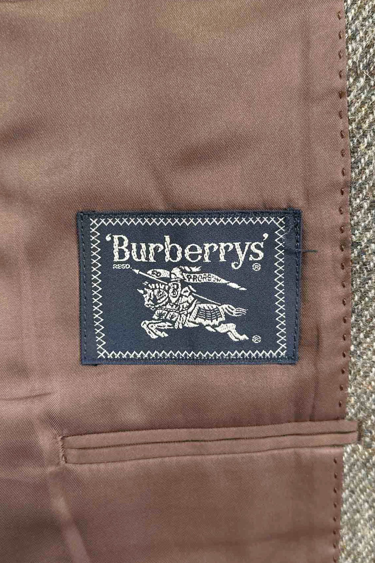 博柏利 (Burberry) 羊毛夹克