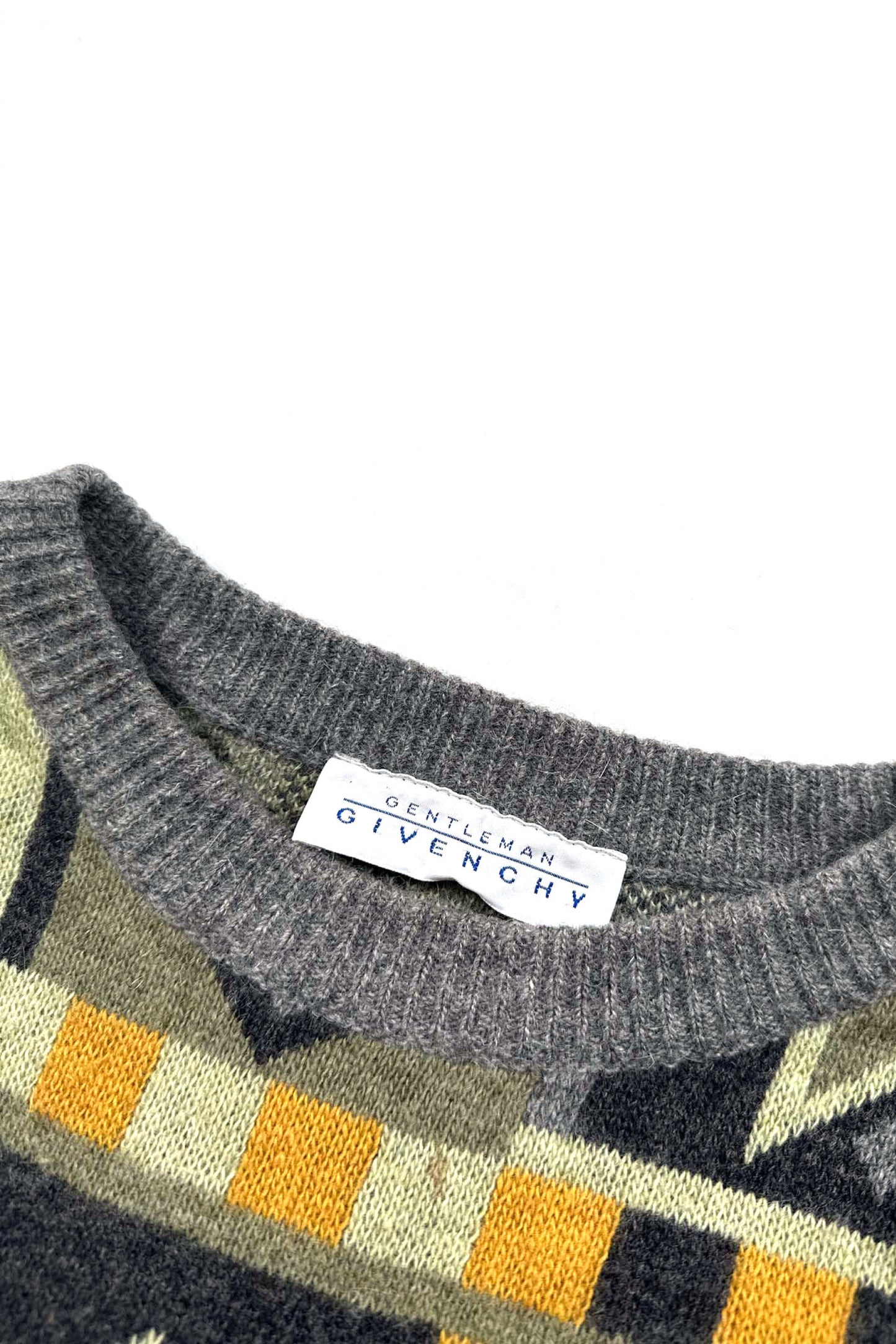 90's Made in ITALY pattern sweater