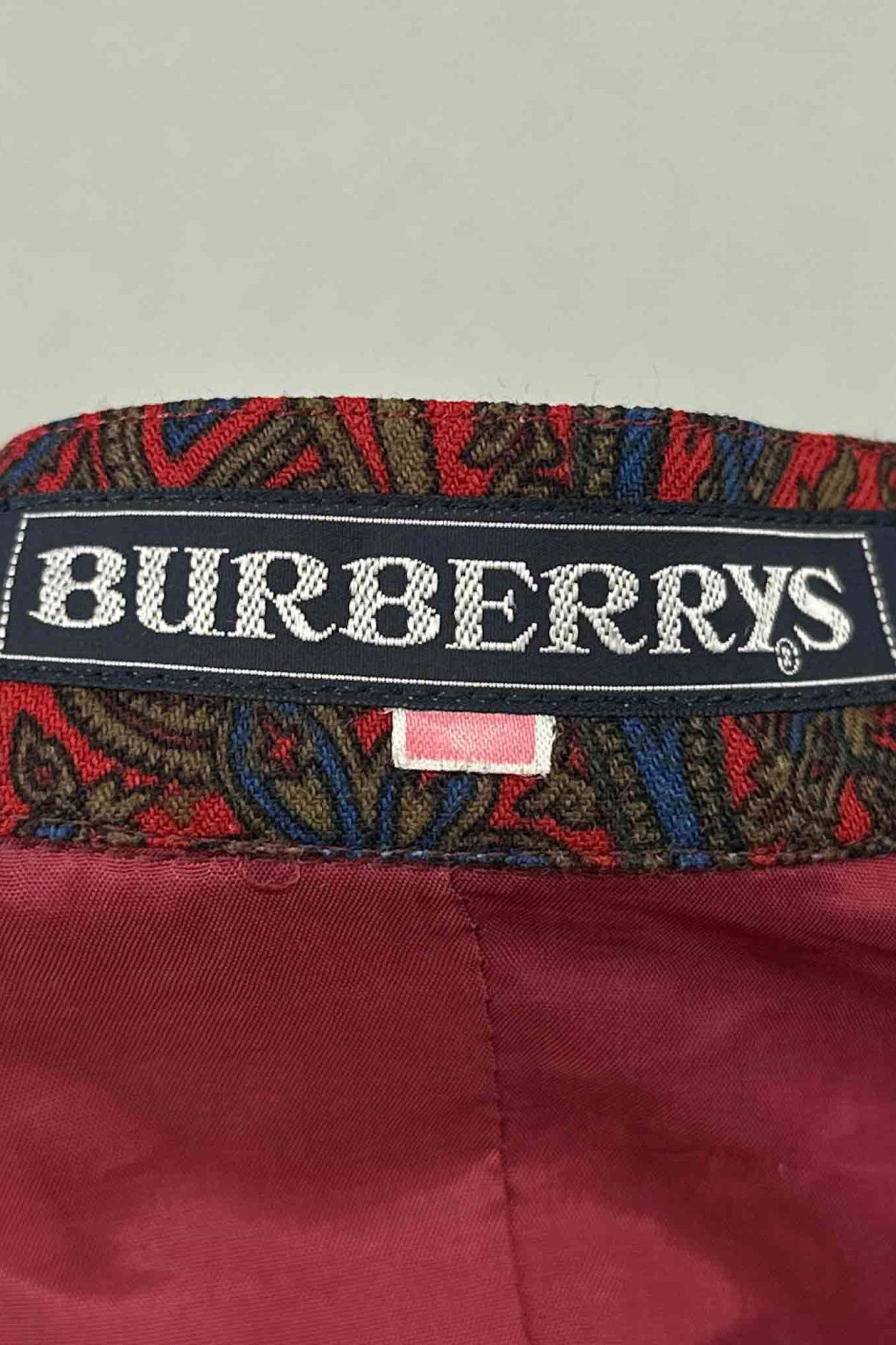 90‘s Burberrys red paisley skirt