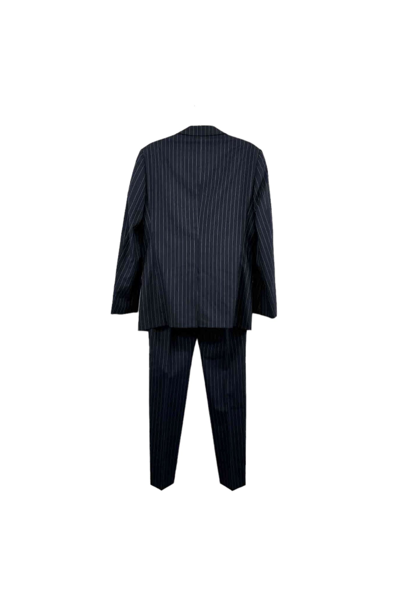 HILTON blue striped suit