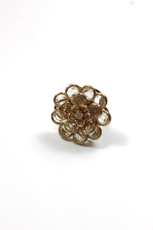 Vintage flower ring 魔法の花