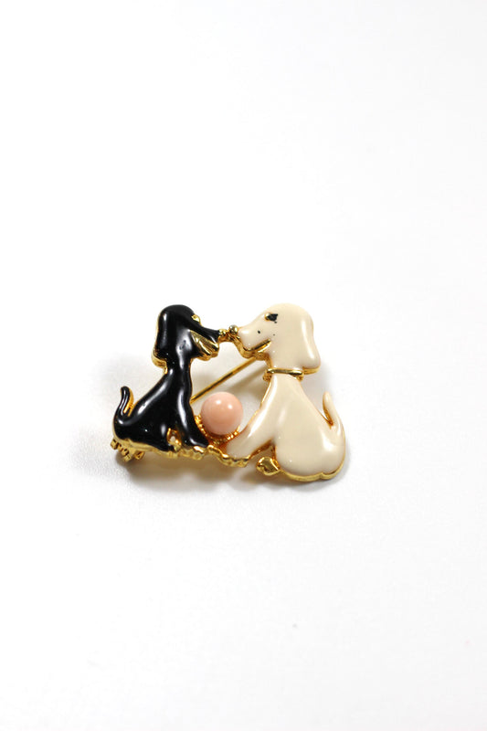 Vintage dogs motif brooch ワンコのふれあい