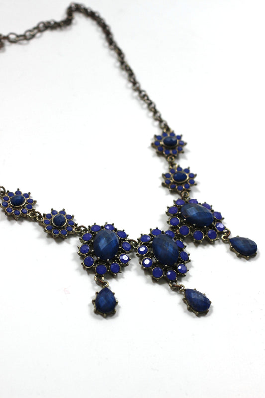 Vintage blue necklace 夜空の星屑
