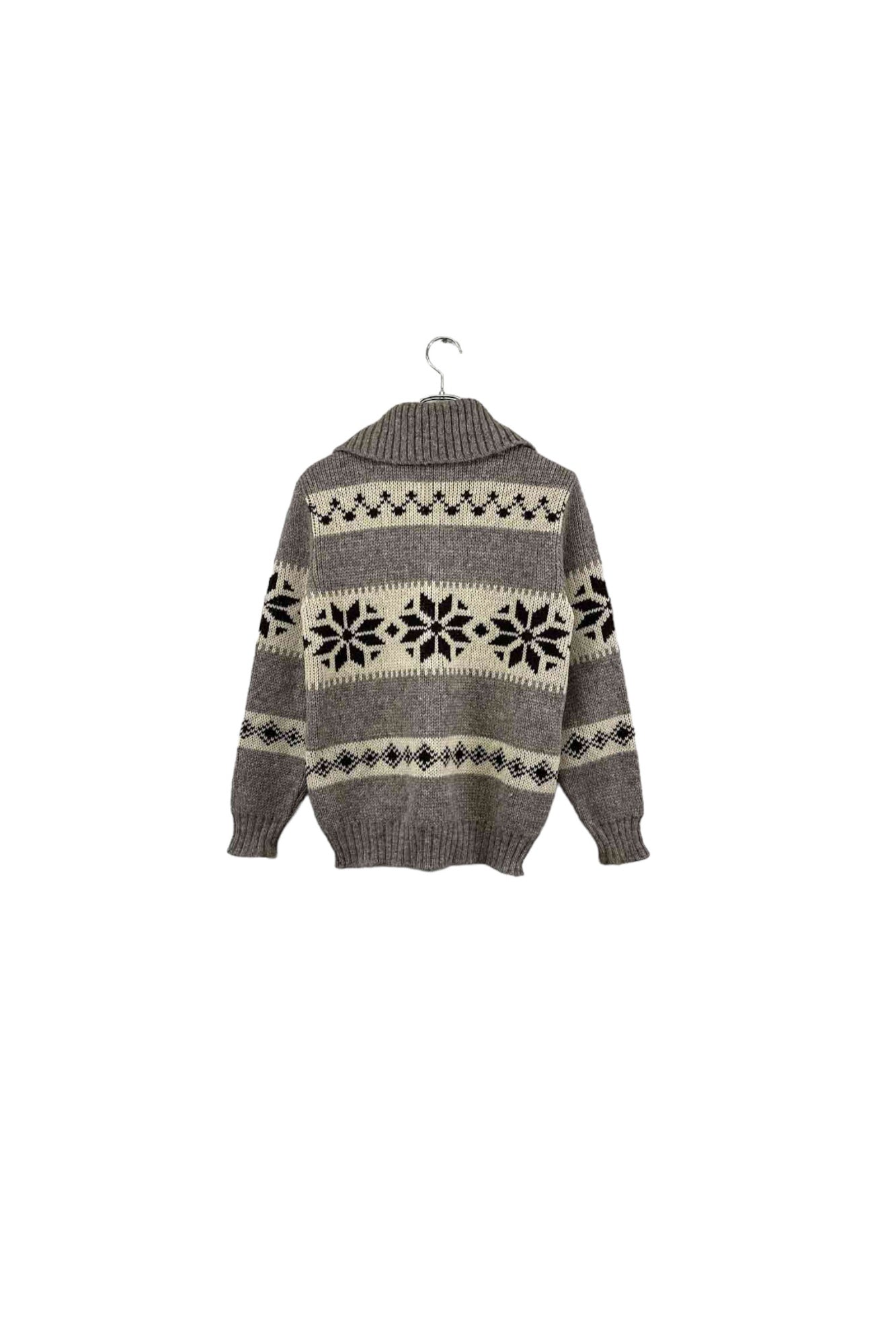 Made in CANADA BROWN BISON sweater