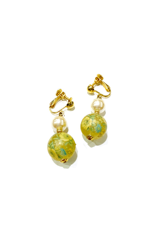 Vintage drop earrings: Floral and colorful brilliance
