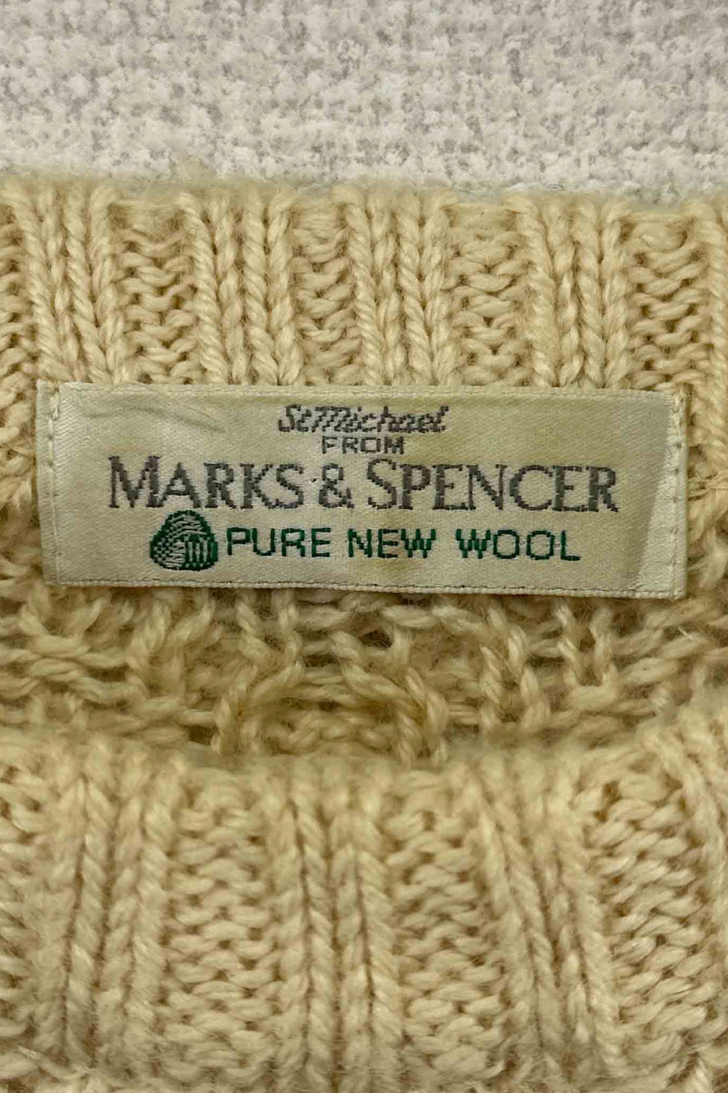 Made in THE UK MARKS&SPENCER sweater