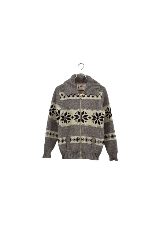 Made in CANADA BROWN BISON sweater